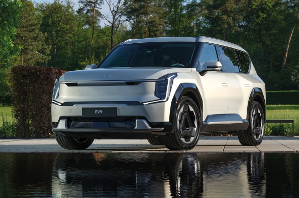 EL KIA EV9 TRAE EL SUV DEL MAÑANA AL MUNDO DE HOY