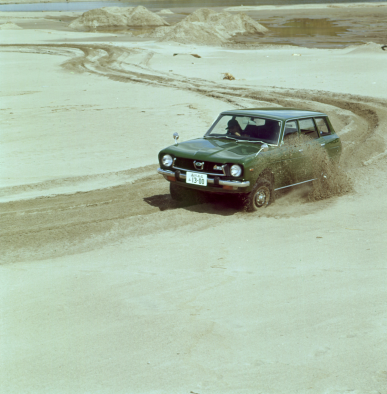 SUBARU LEONE