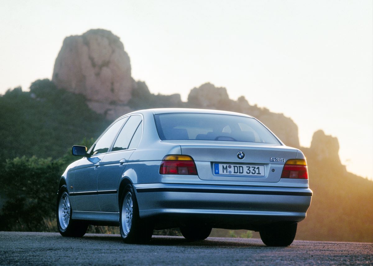 BMW 535i (E39)