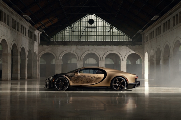 THE BUGATTI CHIRON SUPER SPORT1 ‘GOLDEN ERA’ IS PERHAPS THE MOST CHALLENGING BESPOKE PROJECT THAT BUGATTI HAS EVER UNDERTAKEN