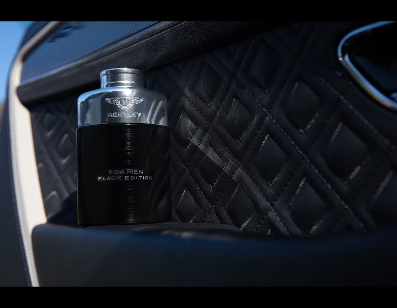 SCENT OF NOIR: GENTLEMAN’S FRAGRANCE INSPIRED BY BLACKLINE BENTLEYS