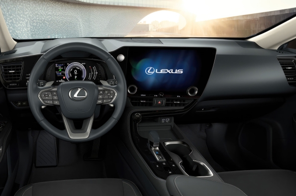 LEXUS PRESENTA NOVEDADES EN SU MODELO NX CON EL NUEVO ACABADO PREMIUM