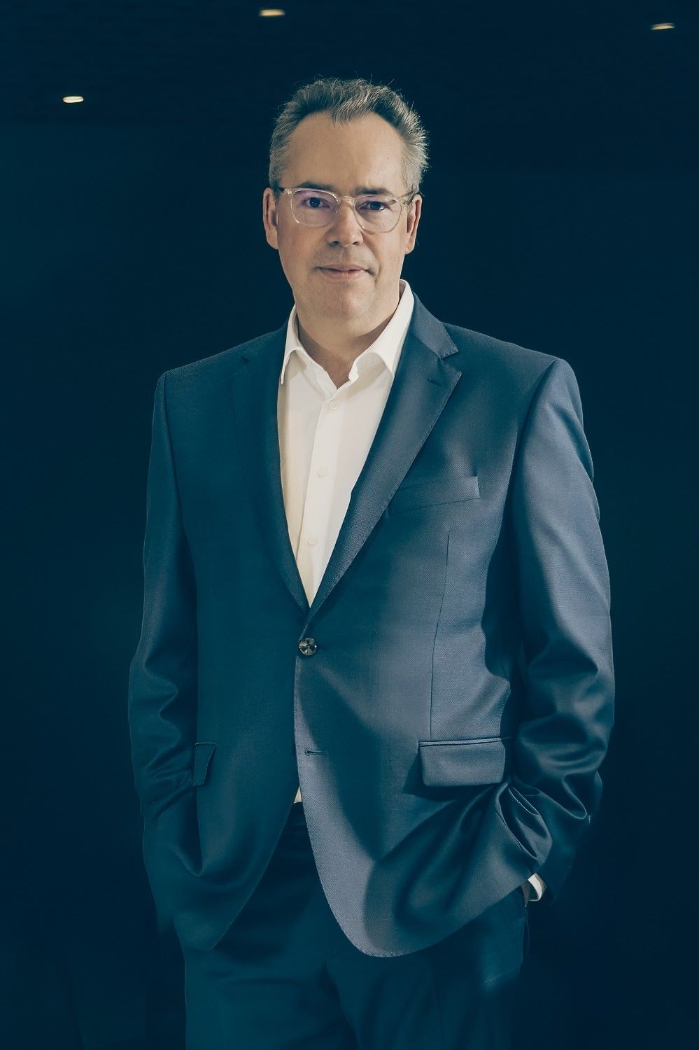 CHRIS BROWNRIDGE, CURRENTLY CHIEF EXECUTIVE OFFICER OF BMW UK