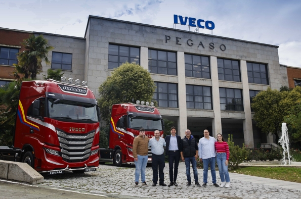 LOS PRIMEROS CINCO S-WAY TURBOSTAR SE ENTREGAN EN LA FÁBRICA DE IVECO MADRID