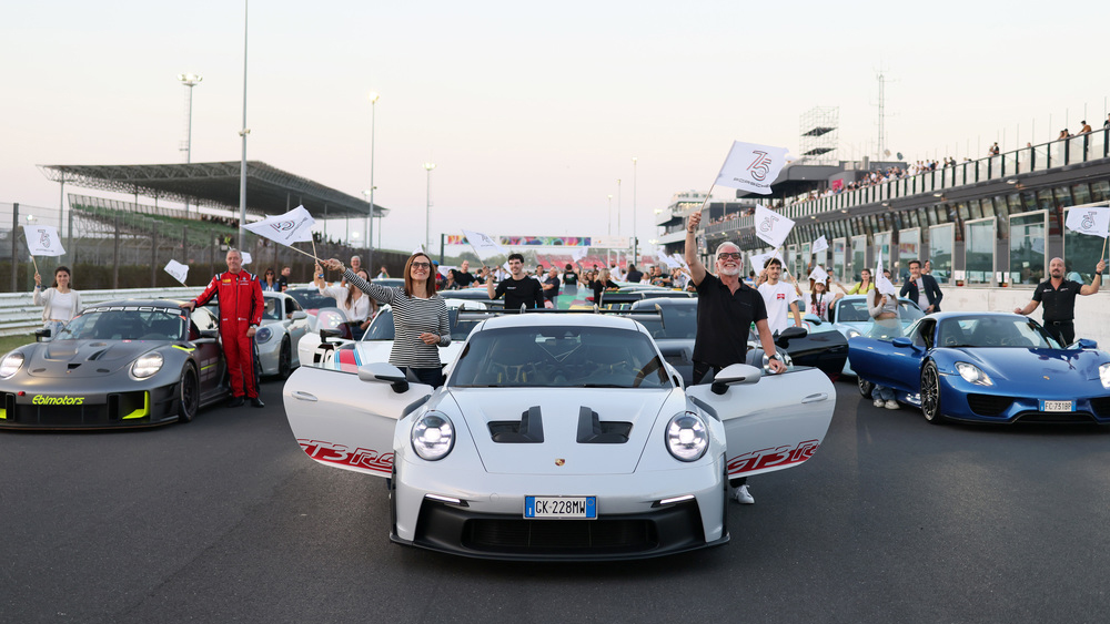 1.236 VEHÍCULOS PORSCHE SE CONCENTRARON EN EL CIRCUITO DE MISANO