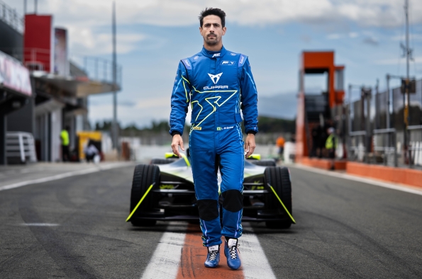 CUPRA DA LA BIENVENIDA A LUCAS DI GRASSI COMO NUEVO EMBAJADOR DE LA MARCA