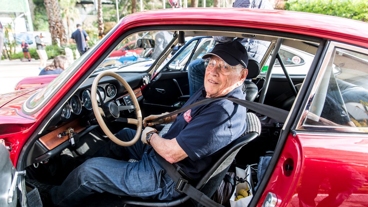 PORSCHE LAMENTA LA PÉRDIDA DE HERBERT LINGE