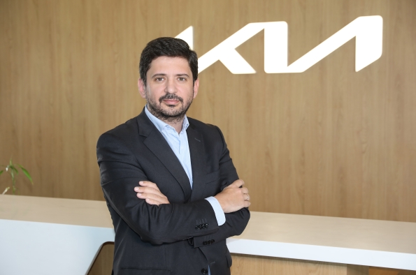 CARLOS SÁNCHEZ, RESPONSABLE DE EXPERIENCIA DE CLIENTE Y SOLUCIONES DE MOVILIDAD EN KIA