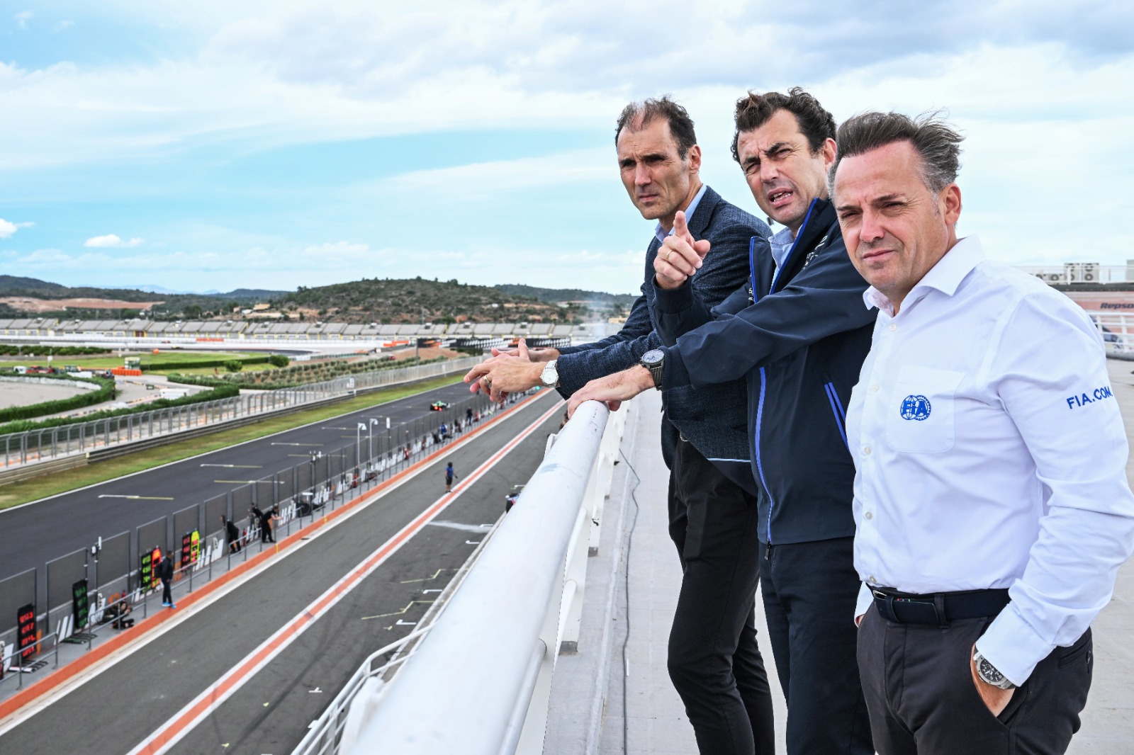 LUIS CERVERA, ALBERTO LONGO Y MANUEL AVINÓ EN LOS TEST DE LA FÓRMULA E EN EL CIRCUIT