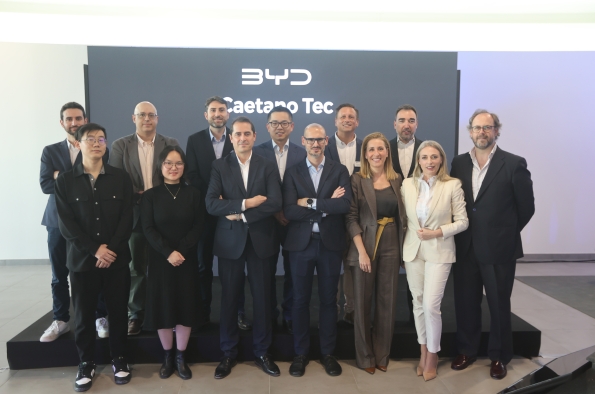 EQUIPO DE BYD EN SEVILLA