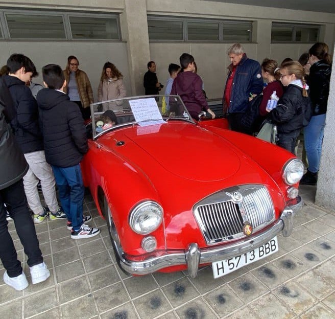 LOS CLÁSICOS NO FALTARON A SU CITA ANUAL EN EL IES MALILLA DE VALENCIA