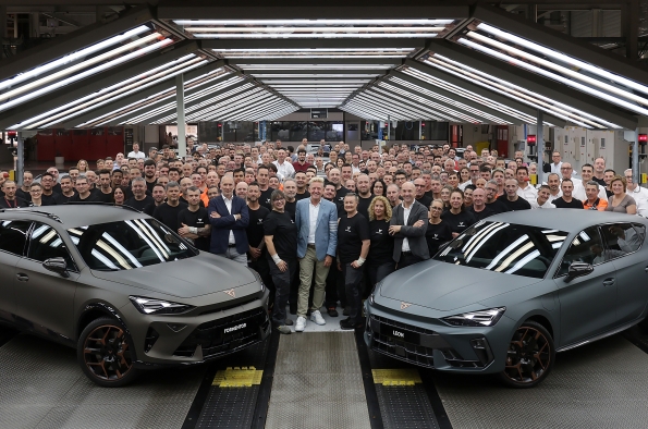 ARRANCA LA PRODUCCIÓN DE LOS NUEVOS CUPRA FORMENTOR Y CUPRA LEÓN EN MARTORELL 