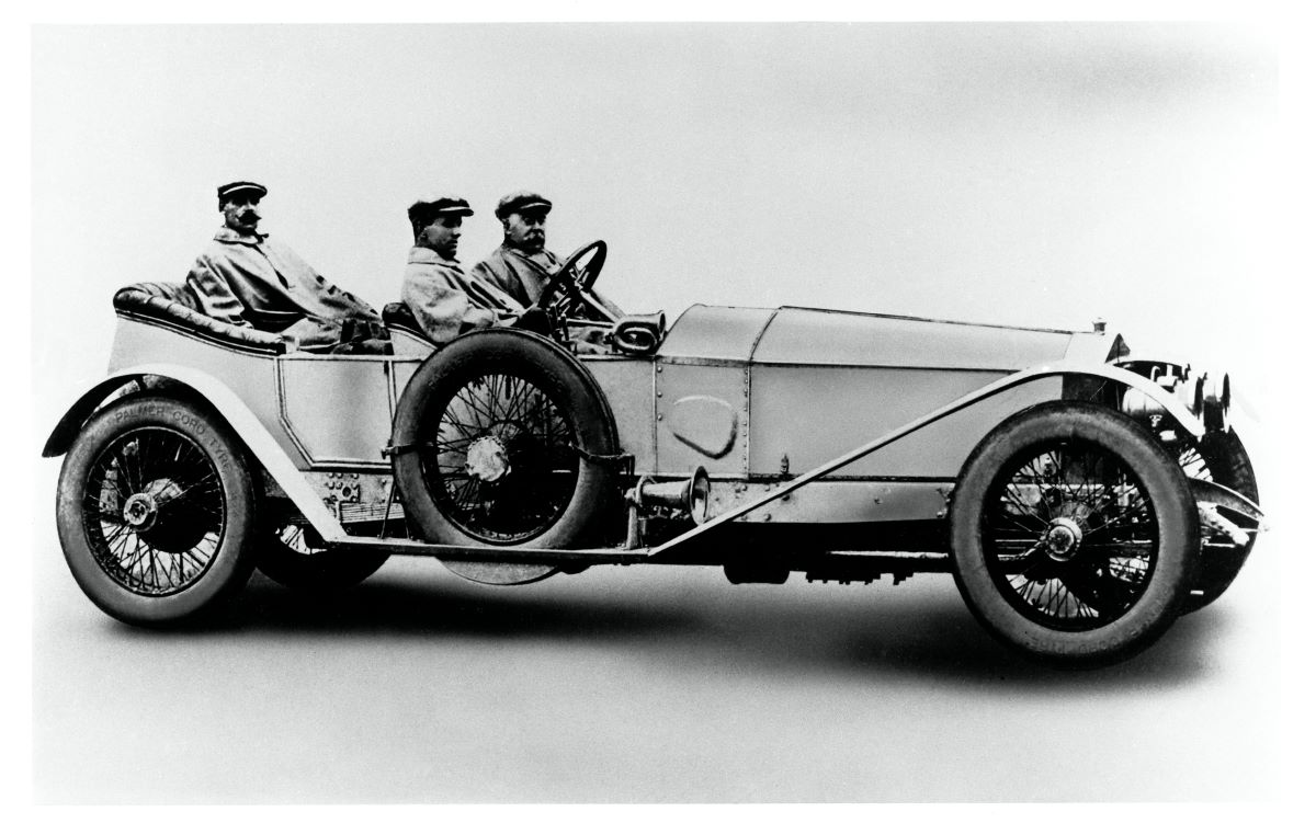 1911 'LONDON TO EDINBURGH TOP GEAR TRIAL' WITH ERNEST HIVES (LATER LORD HIVES) AT THE WHEEL OF ROLLS-ROYCE SILVER GHOST '1701'