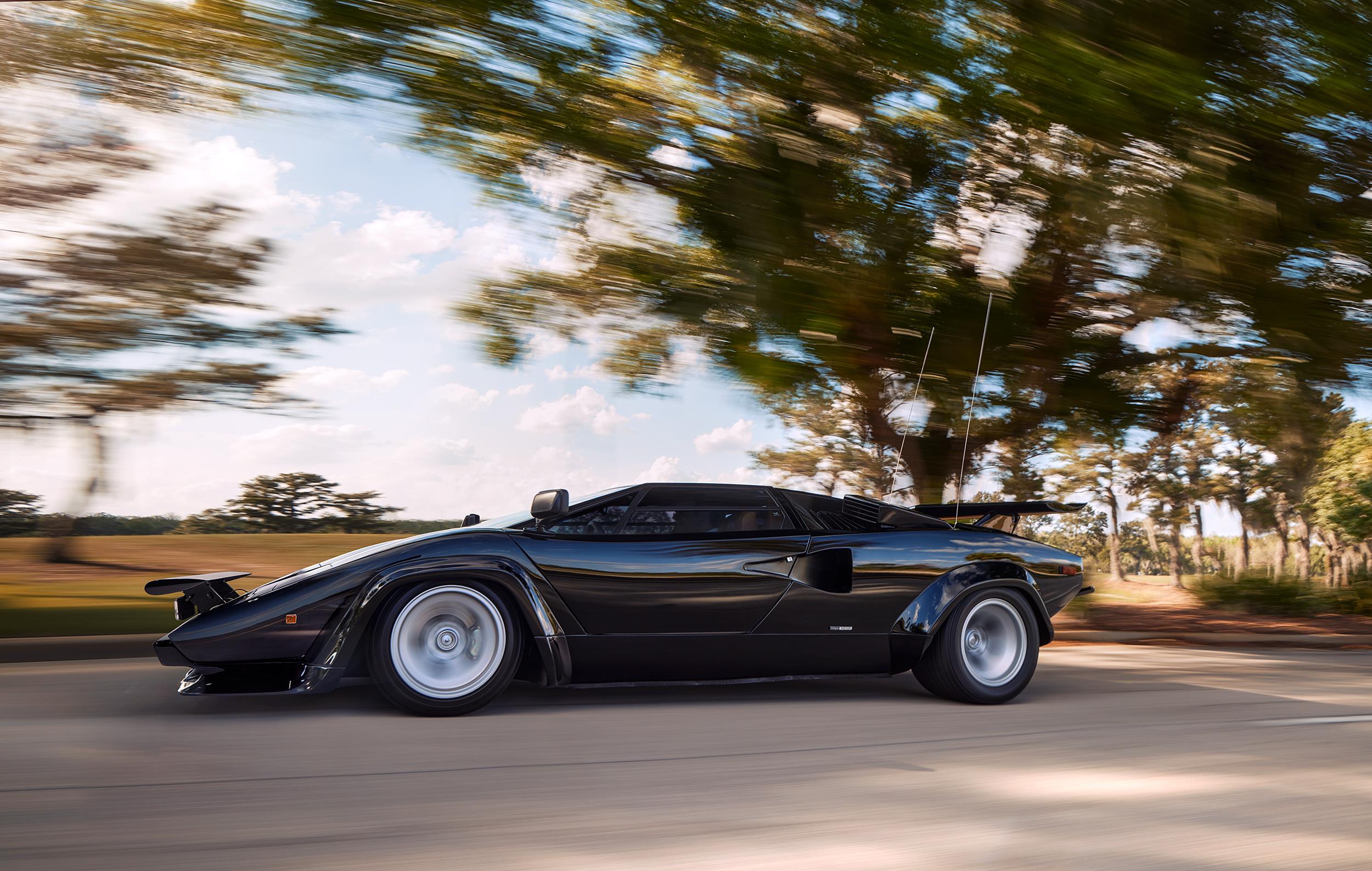 TODO EL MATERIAL VINCULADO A ESTE LAMBORGHINI COUNTACH SE CONSERVAN Y ARCHIVAN EN LAS SALAS DE LA BIBLIOTECA DEL CONGRESO