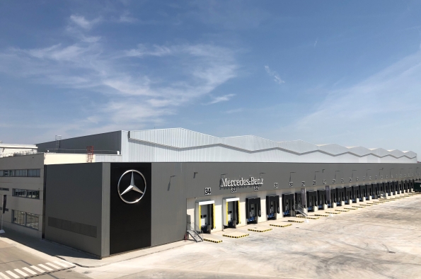 MERCEDES-BENZ INAUGURA LA AMPLIACIÓN DE SU CENTRO LOGÍSTICO Y RECAMBIOS EN AZUQUECA DE HENARES, GUADALAJARA