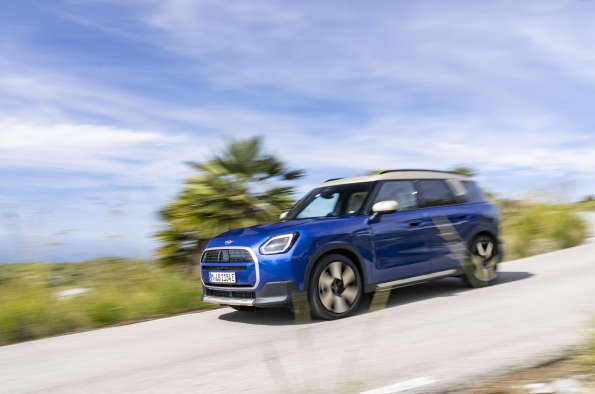 MINI COUNTRYMAN E FAVOURED