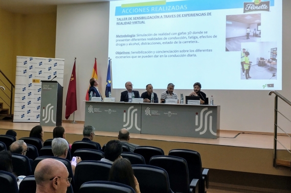 ADMINISTRACIONES, EMPRESAS Y AGENTES SOCIALES DEBATEN EN MURCIA SOBRE LOS ACCIDENTES DE TRÁFICO LABORALES Y CÓMO PREVENIRLOS