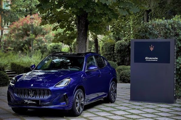 LAS PRIMERAS UNIDADES DEL MASERATI GRANCABRIO TROFEO YA ESTÁN DISPONIBLES EN LOS CONCESIONARIOS DE LA MARCA