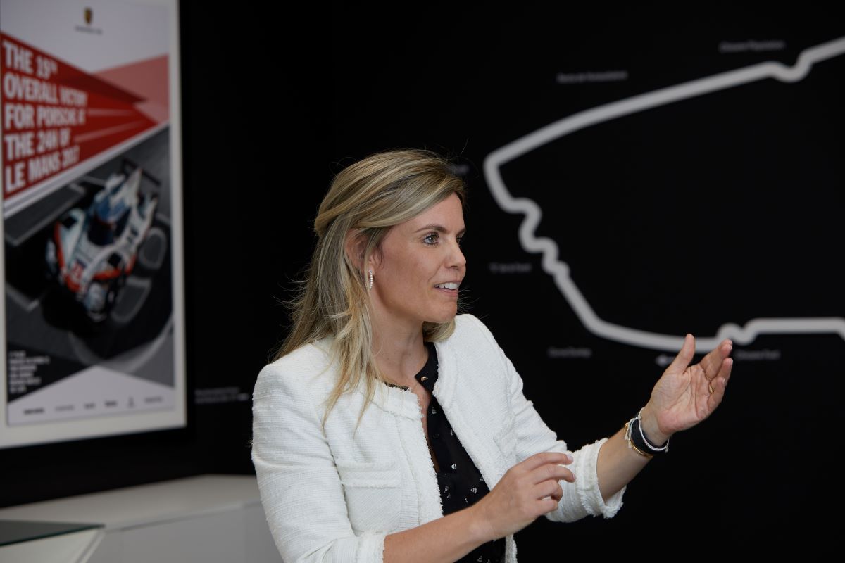 JULIA BOCH, DIRECTORA GENERAL DE FINANZAS Y TI DE PORSCHE IBÉRICA