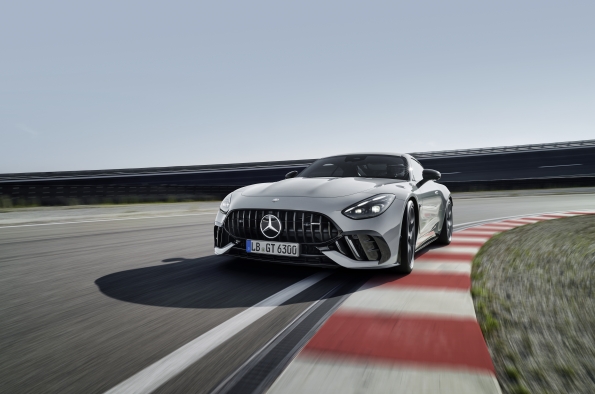 MERCEDES-AMG GT 63 PRO 4MATIC+ 