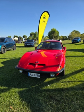 OPEL RINDE HOMENAJE A SU 125 ANIVERSARIO EN AUTOBELLO CON UN ICÓNICO GT