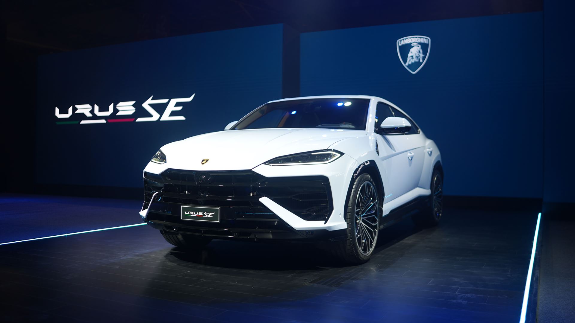 LAMBORGHINI PRESENTS URUS SE IN INDIA: THE FIRST PLUG-IN HYBRID SUPER SUV