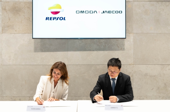 OMODA & JAECOO Y REPSOL ALCANZAN UN ACUERDO MULTIENERGÉTICO ÚNICO EN ESPAÑA