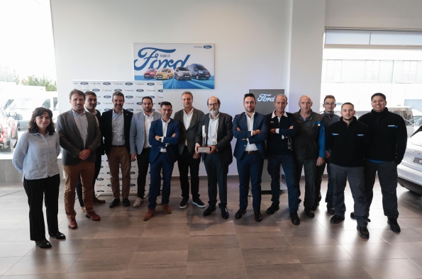 FORD PREMIA AL CONCESIONARIO BLENDIO SALMAUTO CON SU PRIMER PRESIDENT’S AWARD