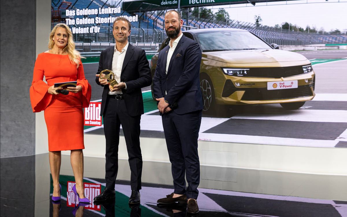 EL NUEVO OPEL GRANDLAND GANA EL 'VOLANTE DE ORO 2024'