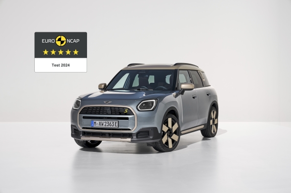 PRUEBA EURO NCAP: 5 ESTRELLAS PARA EL NUEVO MINI COUNTRYMAN