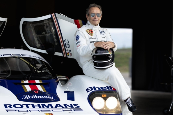 PORSCHE FELICITA A JACKY ICKX EN SU 80 CUMPLEAÑOS