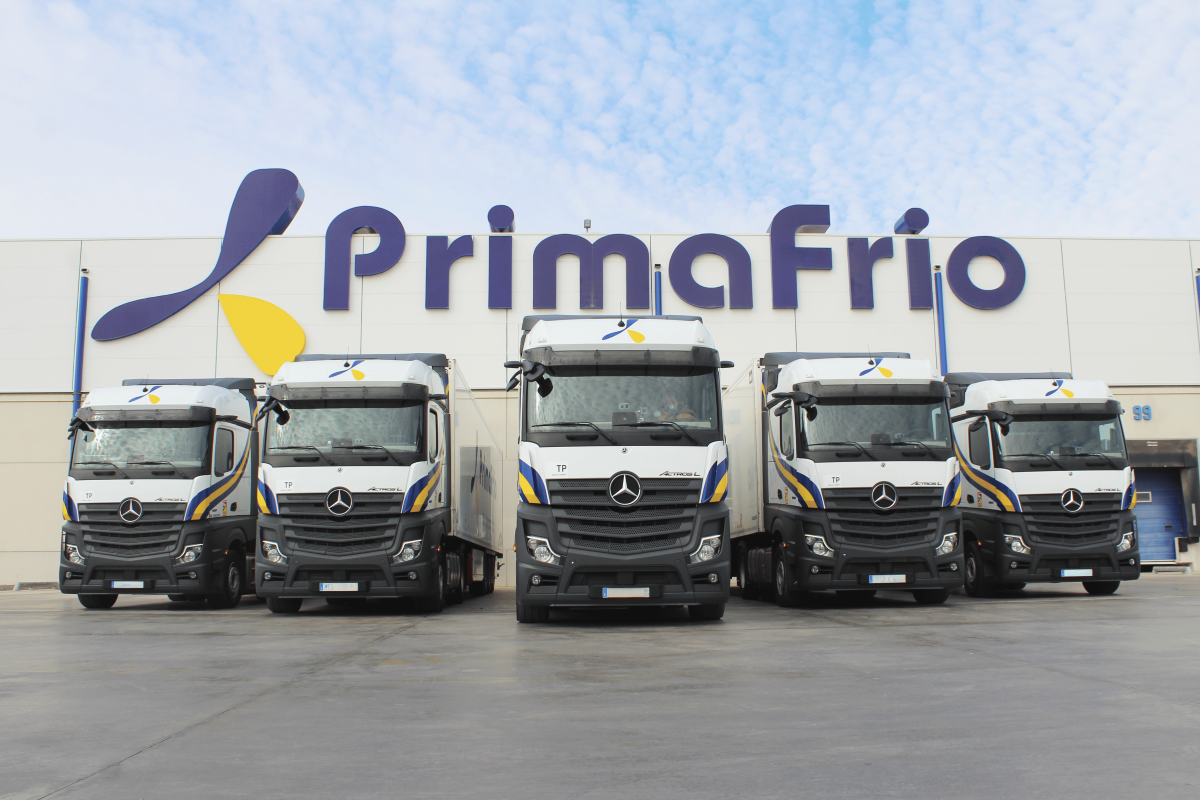 PRIMAFRIO RENUEVA SU FLOTA CON 300 VEHÍCULOS ACTROS 1851 LS CON CABINA BIGSPACE DE MERCEDES-BENZ TRUCKS