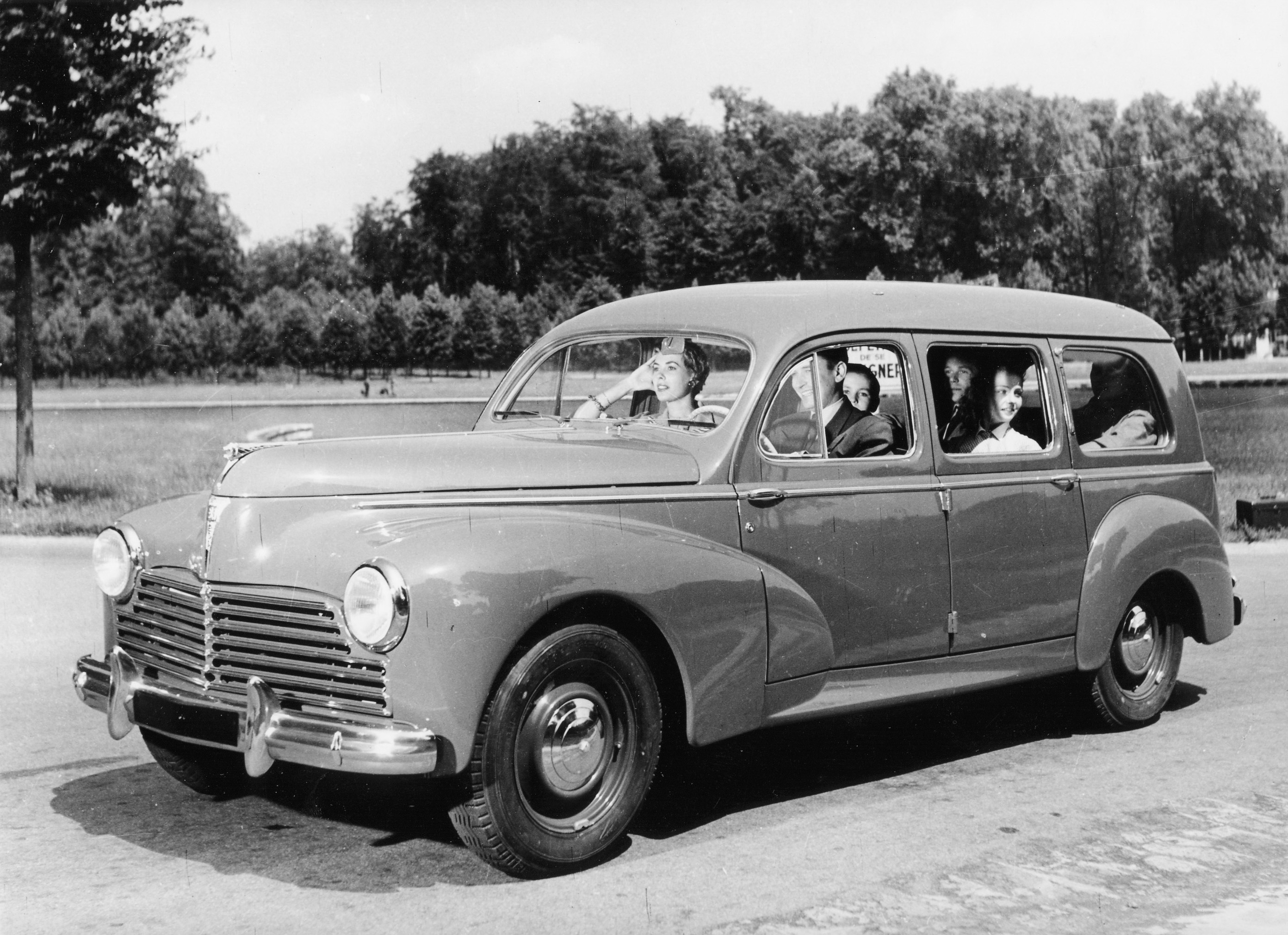 PEUGEOT 203 FAMILIAR (1950-1954)