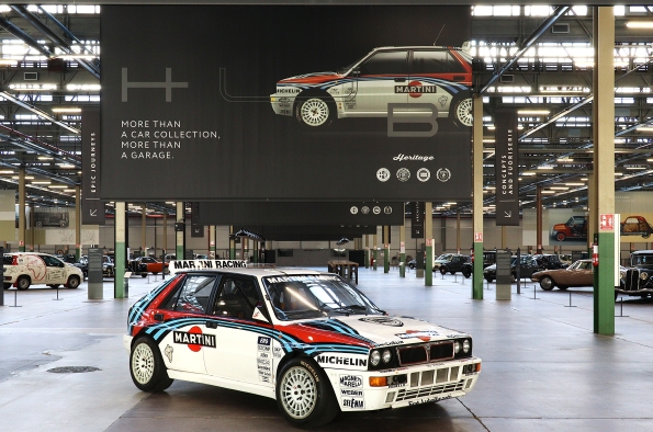 LA EXPOSICIÓN TEMPORAL DE LANCIA “LOS RALLIES: DEL POLVO A LA GLORIA” YA ESTÁ ABIERTA EN EL PRESTIGIOSO MUSEO AUTOWORLD DE BRUSELAS.