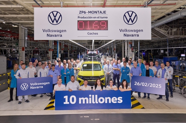 VOLKSWAGEN NAVARRA FABRICA SU COCHE 10 MILLONES